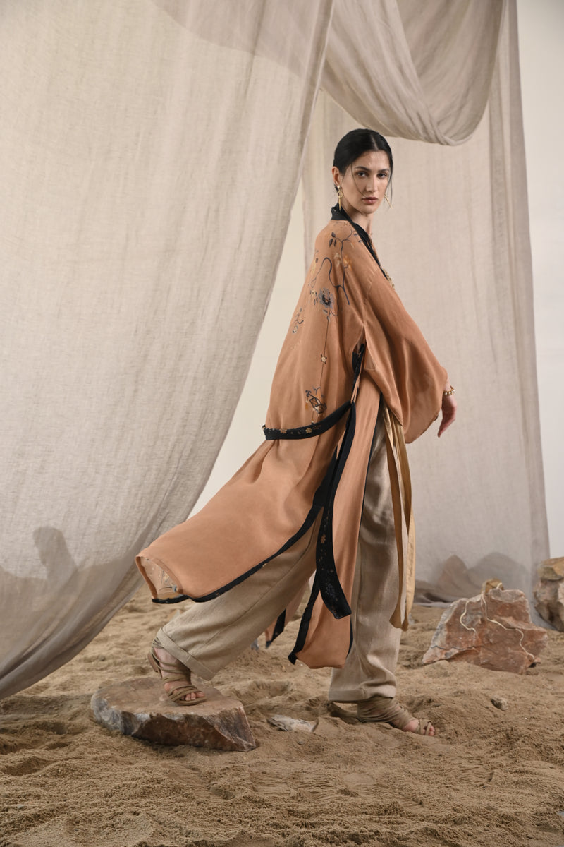 Kurakami Kimono | Quartz