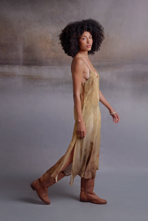 Liora Slip - Sand